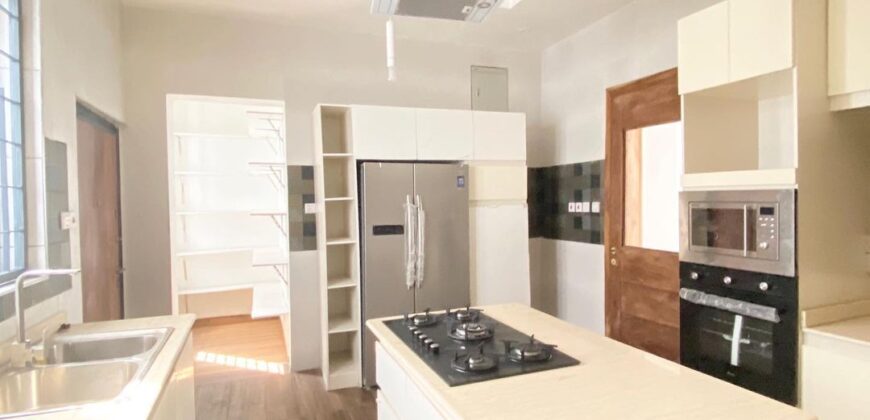 Well finished & super brand new 5bedrooms duplex + with BQ for sale