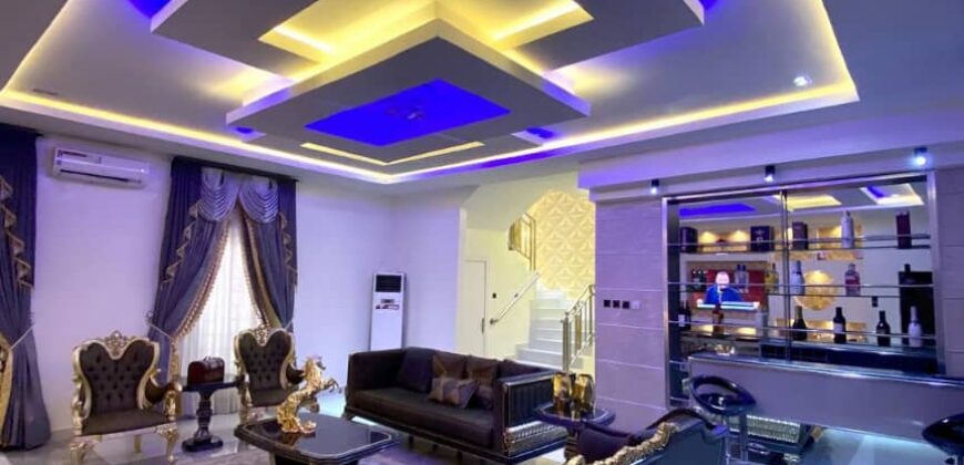 FULLY FURNISHED 5 BEDROOM DETACHED DUPLEX