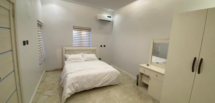 A fully furnished 3 bedroom apartment all en-suite now available