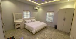 A fully furnished 3 bedroom apartment all en-suite now available
