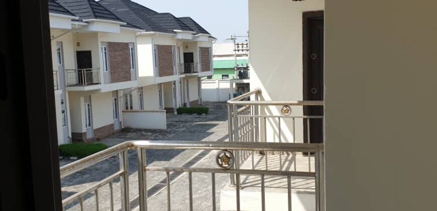 *Neatly finished 4bedroom duplex