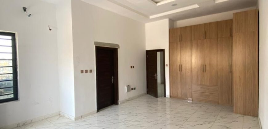 4 bedroom semi detached duplex