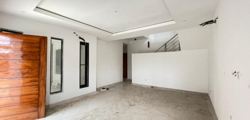 LOVELY LUXURY 4 BEDROOM TERRACE DUPLEX