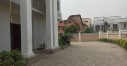 5 bedroom fully detached house with bq and a space for pool