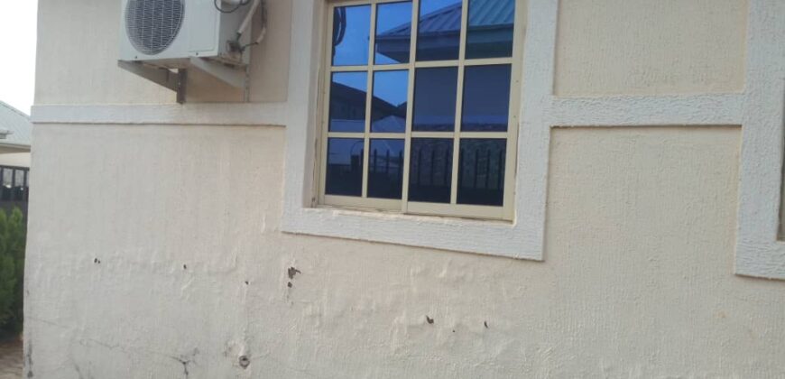 3 bedrooms bungalow in a mini estate