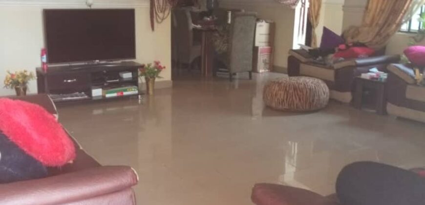 3 bedrooms bungalow in a mini estate