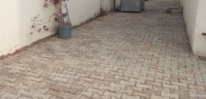 3 bedrooms bungalow in a mini estate