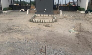 LAND IN WESTBURY HOMES BOGIJE