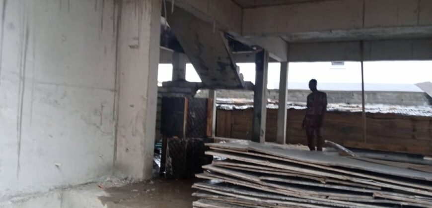 3 BEDROOM PENTHOUSE WITH SWIMMING POOL