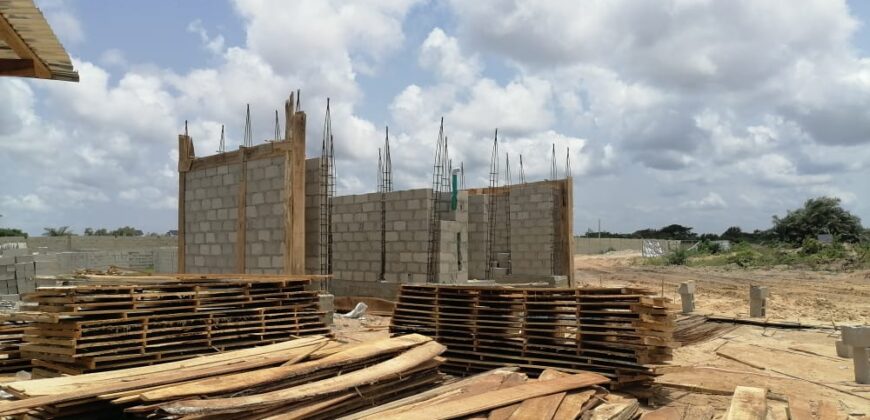 LANDS IN IRVING PARK ESTATE AWOYAYA