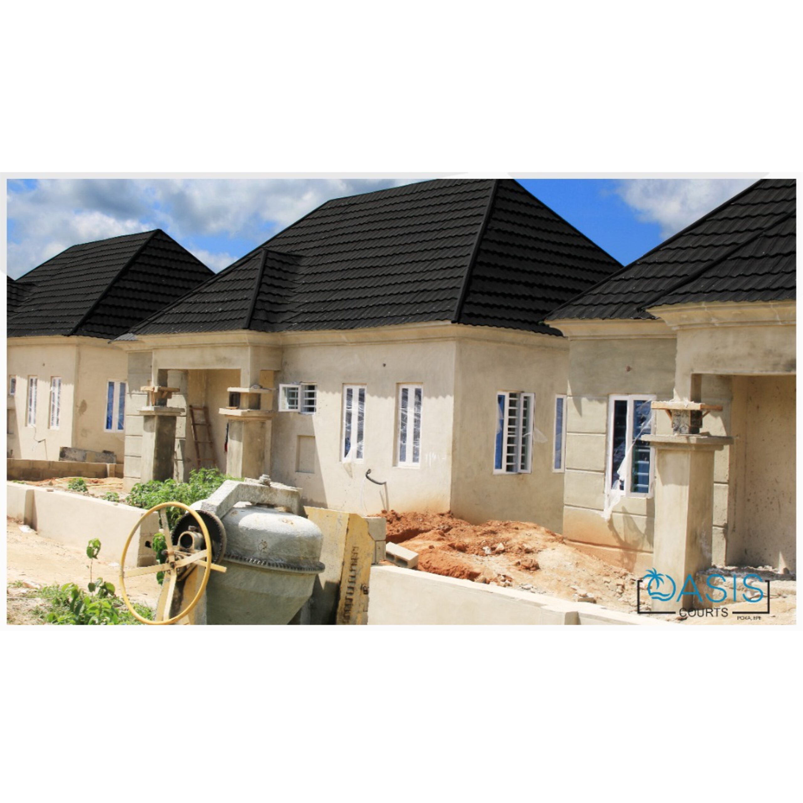 A DETAILED 2 BEDROOM BUNGALOW IN OASIS COURT POKA