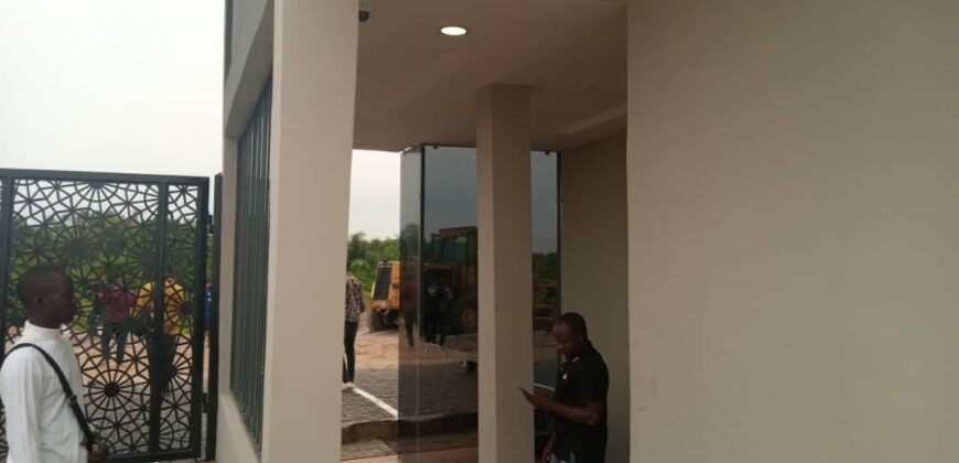 SERVICED LANDS IN MERIDIAN BOULEVARD ESTATE