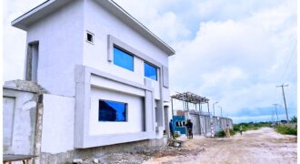 4 BEDROOM DETACHED PENTHOUSE DUPLEX WITH BQ AT THE AMBIANCE