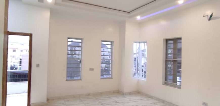 4 bedroom Detached duplex ensuite with a bq