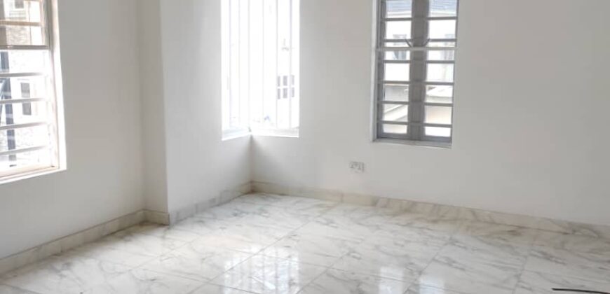4 bedroom Detached duplex ensuite with a bq