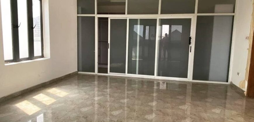 5 Bedroom Detached Duplex With A Swimming Pool