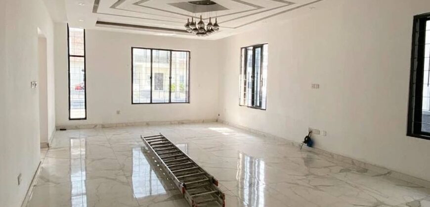 5 Bedroom Detached Duplex With A Swimming Pool