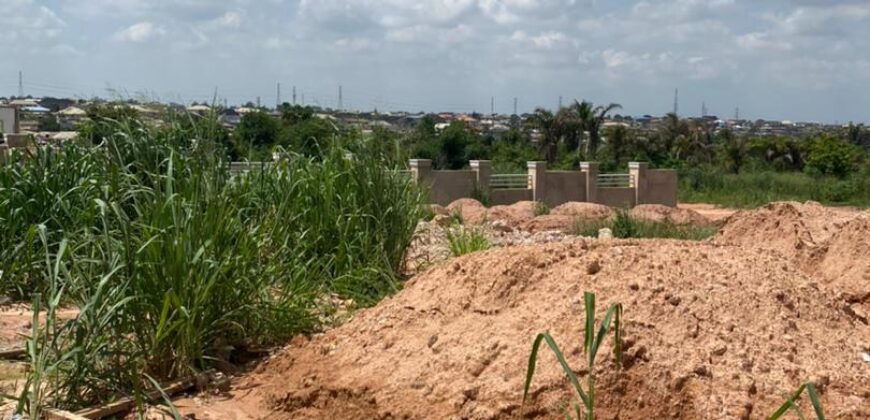 GOOD LANDS MEASURING 300SQM IN TREASURE HILLTOP ESTATE, ALAGBADO