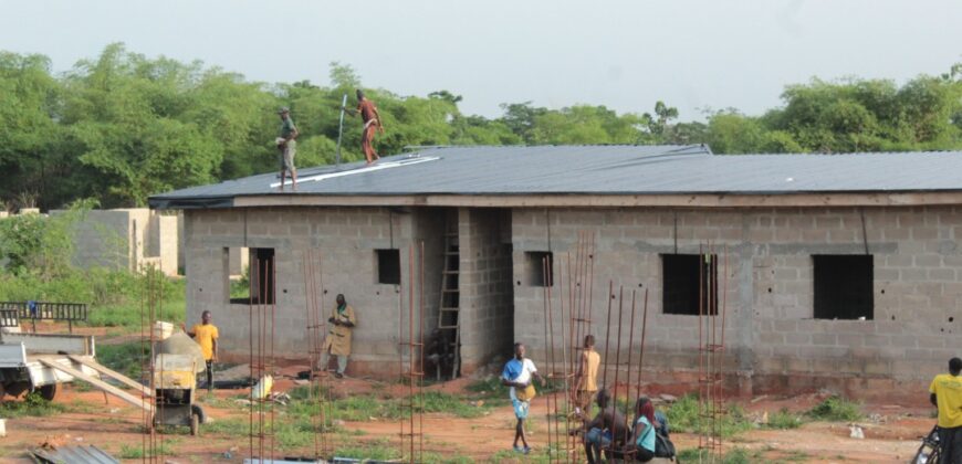 NEWLY BUILT 2 BEDROOM APARTMENTS IN OYIN GARDEN MOWE