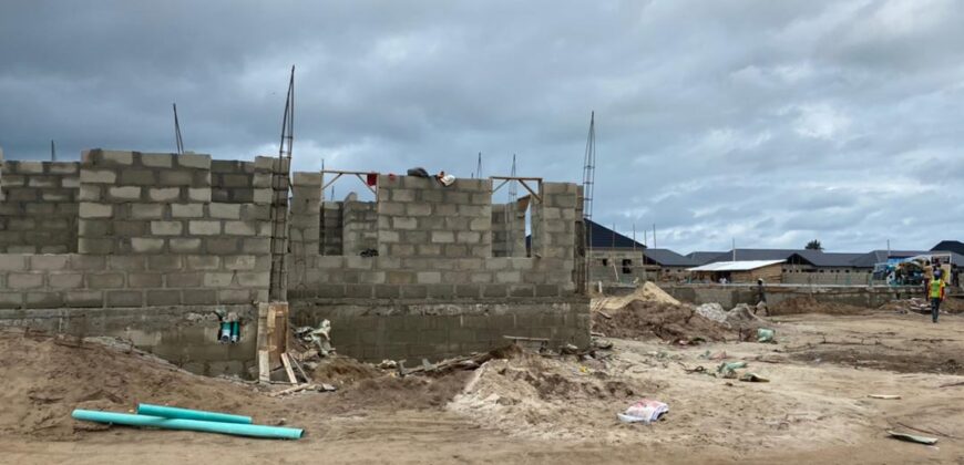 CLASSICALLY FINISHED 3 BEDROOM BUNGALOW IN DE CASTLE AWOYAYA