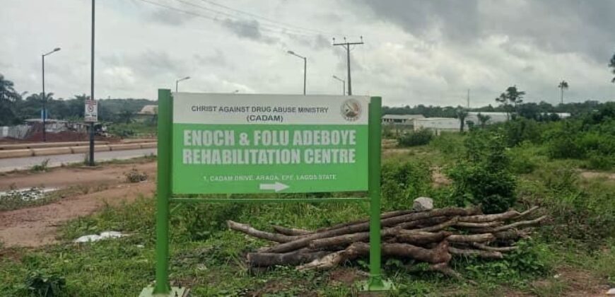 GOOD LANDS MEASURING 450SQM IN ARAGA LUXURY ESTATE, EPE.*